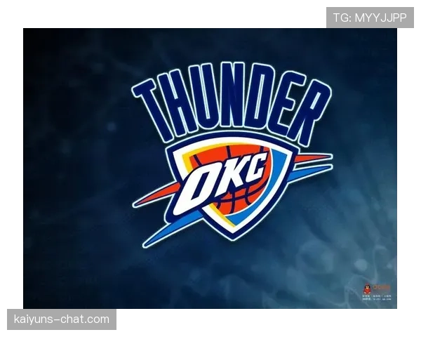 易建联家里冰箱贴都是NBA球队logo，连牛奶盒都得按训练餐单码放